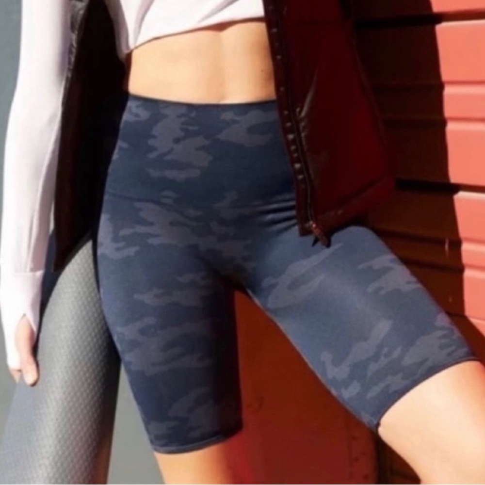 Spanx Camo bicycle shorts